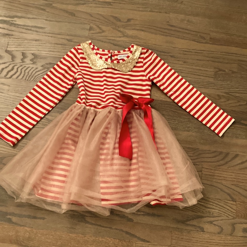 Girls Christmas dress, Size 6.